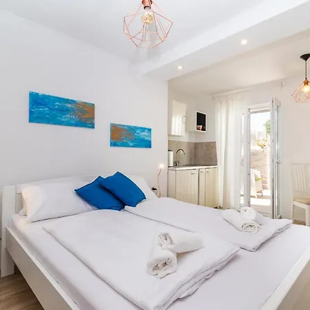 Amazing Two Studio With Pool Appartement *