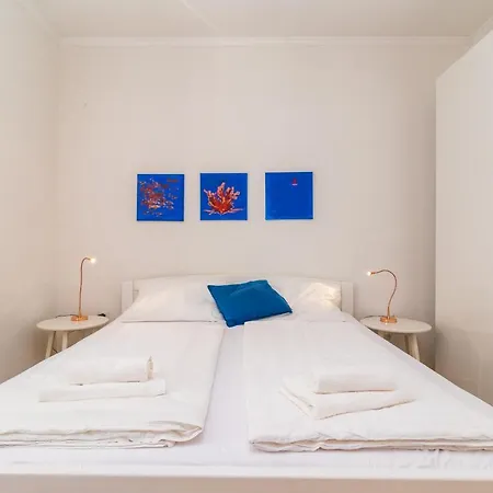 Appartement Amazing Two Studio With Pool Pula
