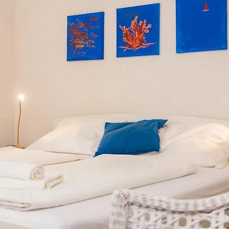 Amazing Two Studio With Pool Appartement Pula