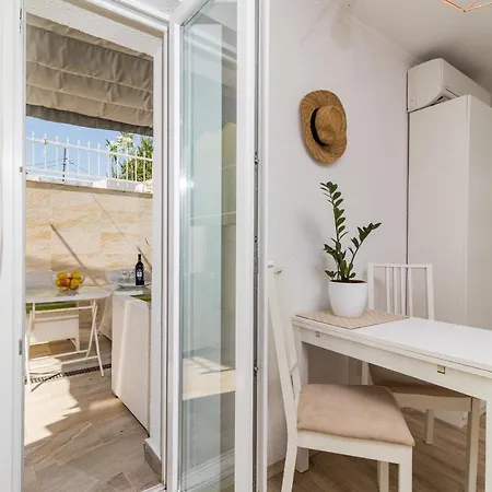 Appartement Amazing Two Studio With Pool Pula