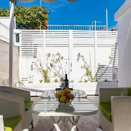 Amazing Two Studio With Pool * Pula